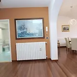 Apartmán Bezauberndes Mit Blick Auf Eufemia Von Von Der Dachterrasse Rovinj