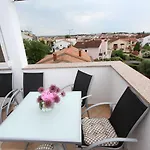 Bezauberndes Mit Blick Auf Eufemia Von Von Der Dachterrasse Apartmán