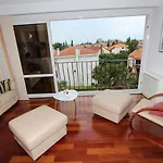 Bezauberndes Mit Blick Auf Eufemia Von Von Der Dachterrasse